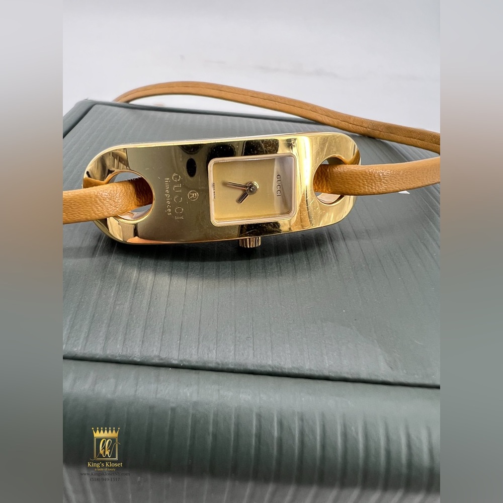 Gucci leather watch - Picture 10 of 15